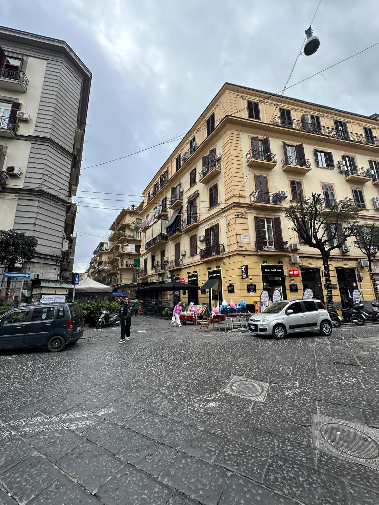 Hotiday Room Collection - Napoli Botanique Экстерьер фото