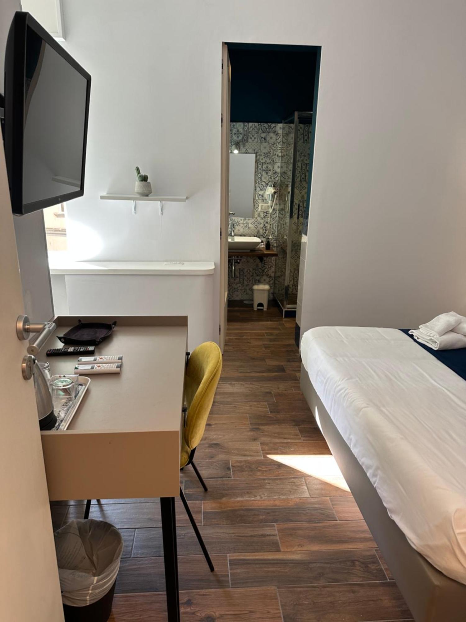 Hotiday Room Collection - Napoli Botanique Экстерьер фото
