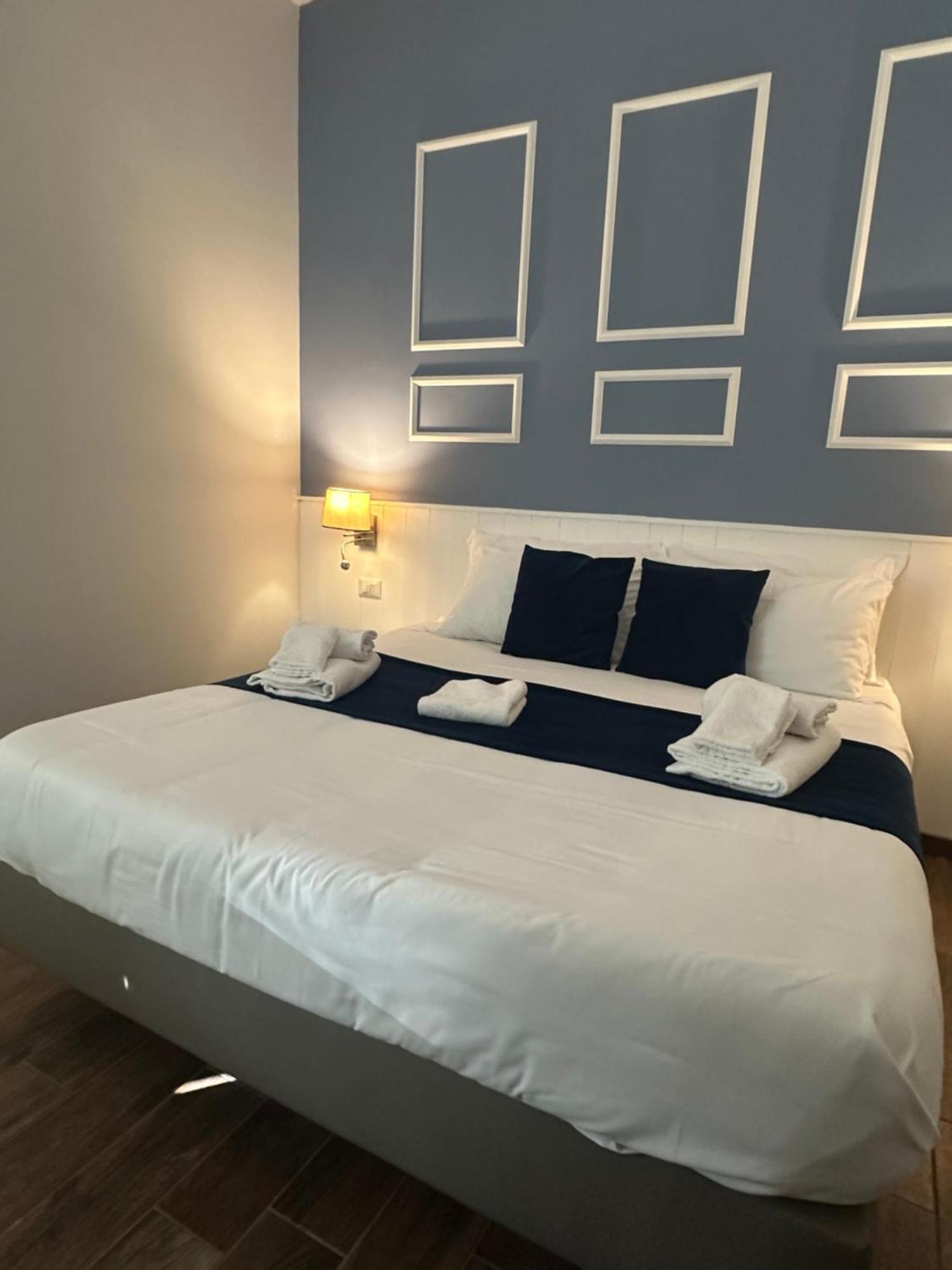 Hotiday Room Collection - Napoli Botanique Экстерьер фото