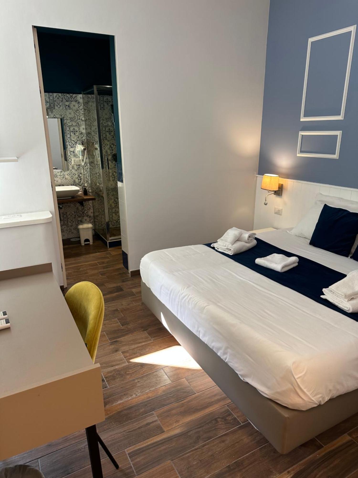 Hotiday Room Collection - Napoli Botanique Экстерьер фото