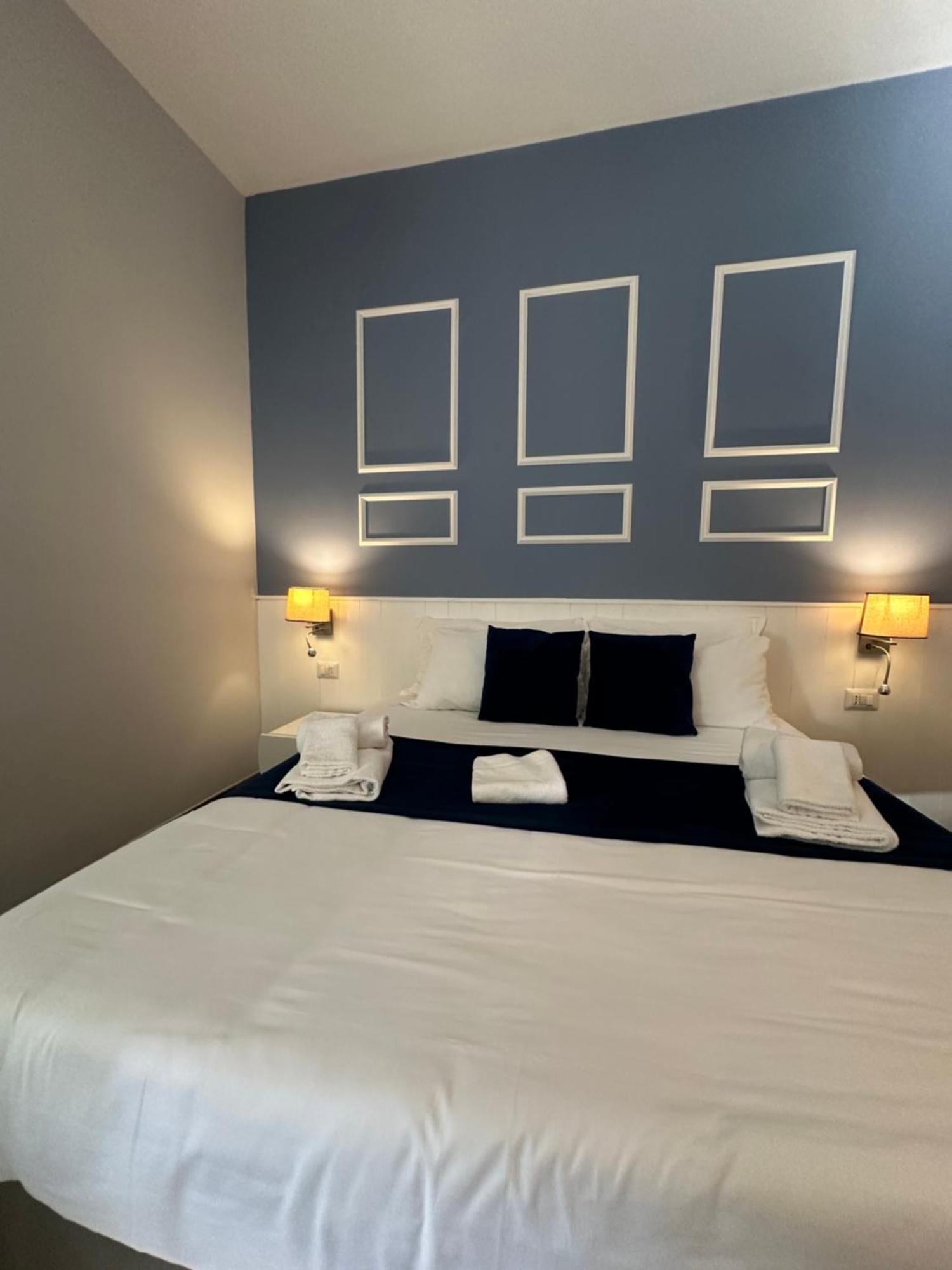 Hotiday Room Collection - Napoli Botanique Экстерьер фото