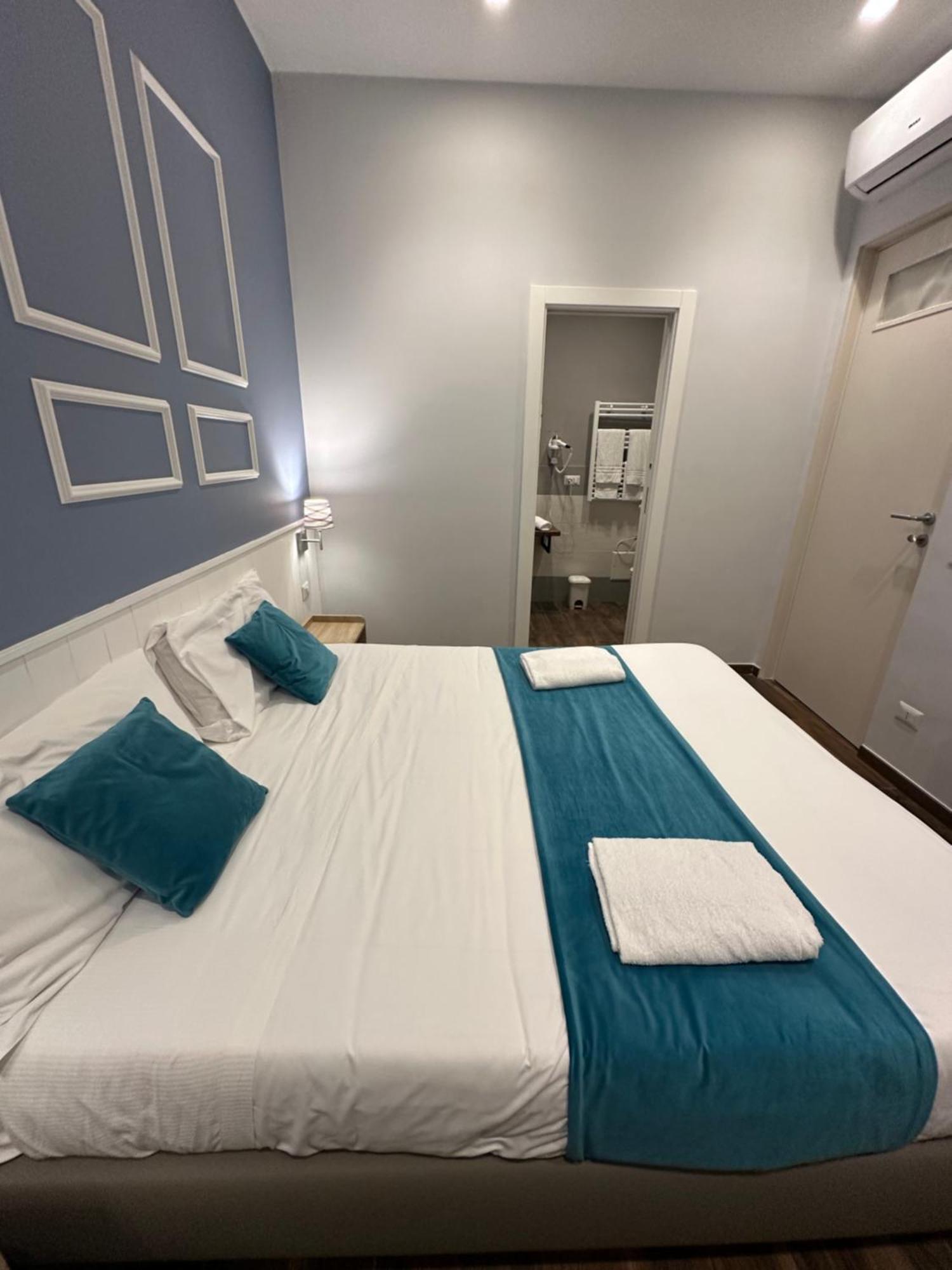 Hotiday Room Collection - Napoli Botanique Экстерьер фото